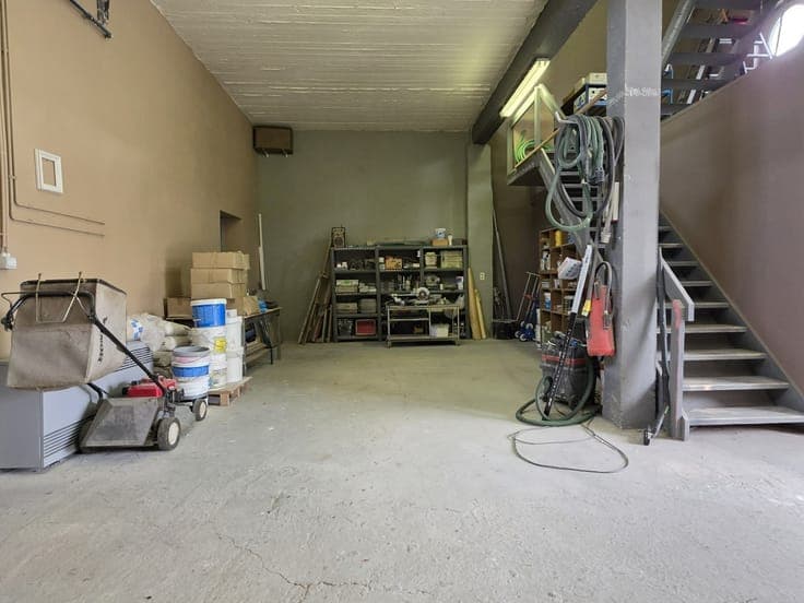 Vlot bereikbaar atelier/opslagruimte te koop
