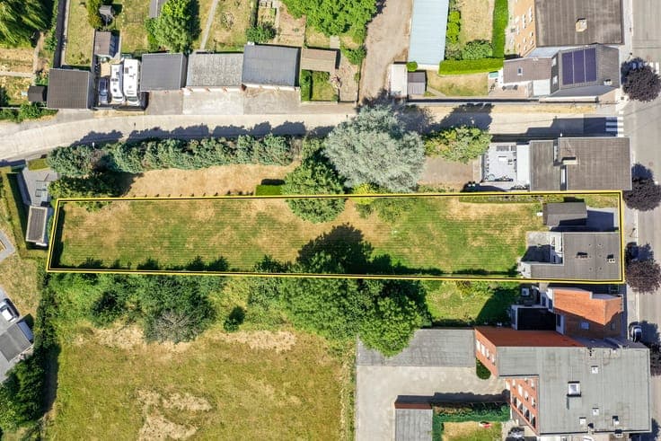House + building plot in the centre of Waremme