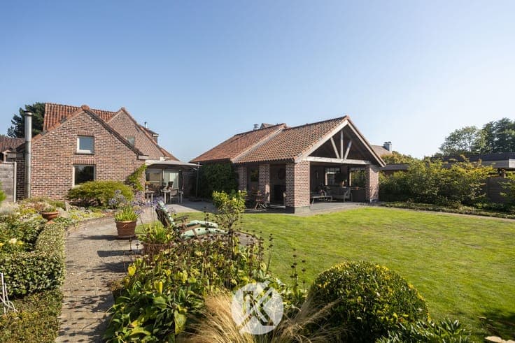 Tijdloze villa op een riant perceel