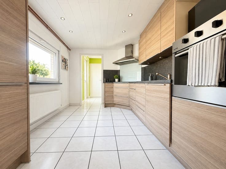 Instapklare woning met 3 slpks. + garage én zonnige tuin
