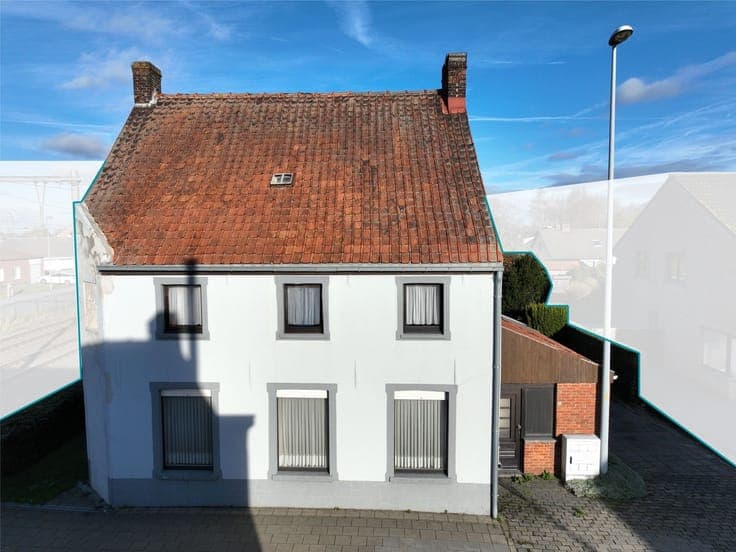 Ruime te renoveren woning met veel potentieel