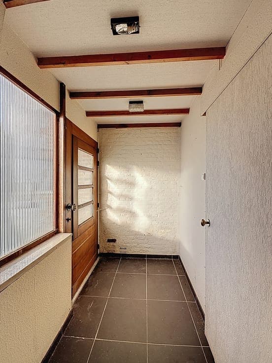 Ruime te renoveren woning met veel potentieel