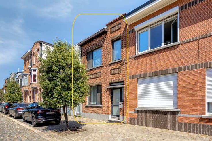 Leuke woning met garage op centrale ligging