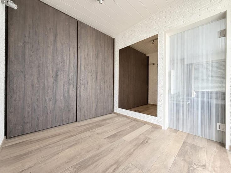 Alleenstaande woning met garage en carport