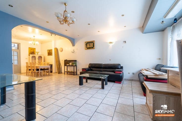 IMMEUBLE MIXTE 369 m² – TRIPLE ACCÈS – POTENTIEL ÉNORME
