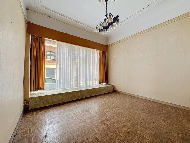 5-Bedroom House with a 110 m² Garden