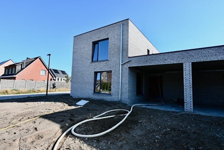 Nieuwbouwwoning HOB met 3 slaapkamers !