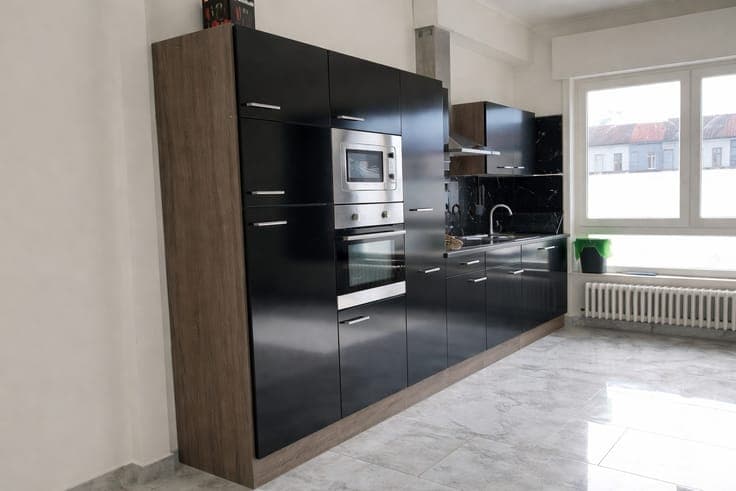Volledig gerenoveerde burgerwoning, ideaal gelegen aan de...