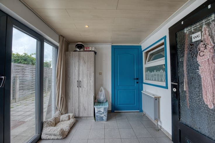 Goed gelegen woning met 5 slaapkamers, oprit en ruime tuin