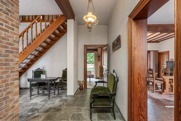 Brede Zuidgerichte woning op 7 are 85 nabij het Kasteel v...