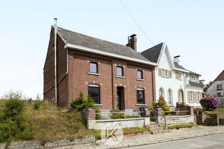 Verder af te werken halfopen bebouwing