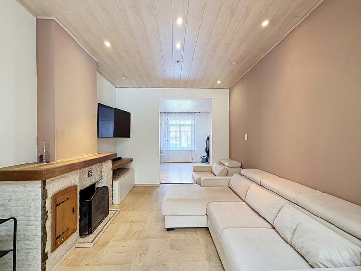 BLA – Semi-detached house – 4 bedrooms – South-facing garden