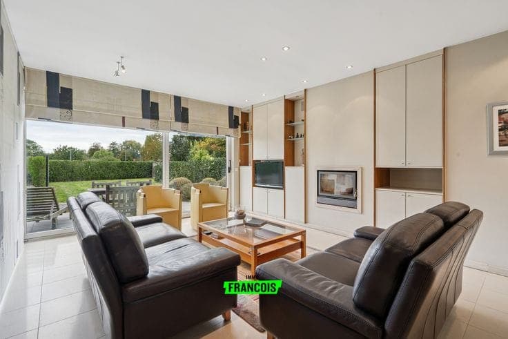 Ground-floor duplex apartment for sale with 3 bedrooms, gar…