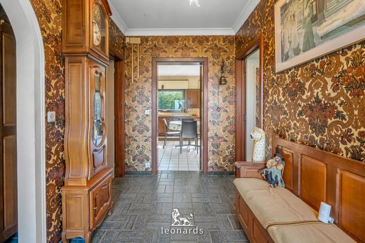 Spacious property on a 1240 m² plot in Anzegem
