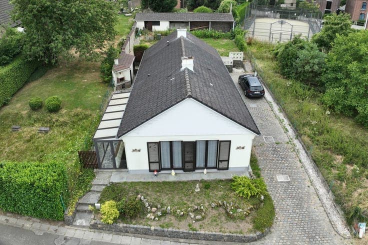 House in Court-Saint-Étienne