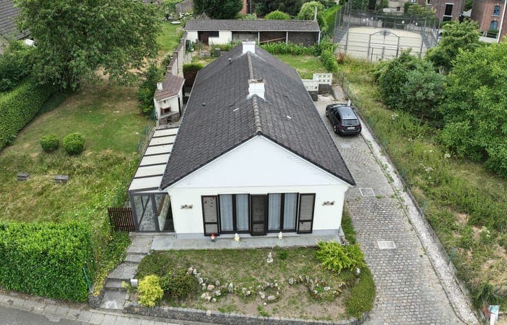 House in Court-Saint-Étienne