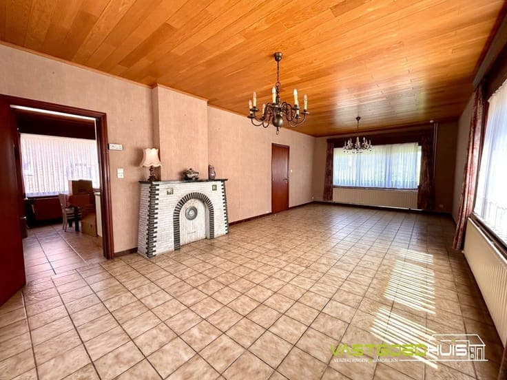 House in Roosdaal