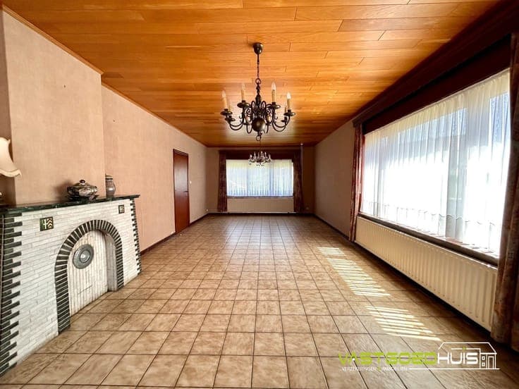 House in Roosdaal
