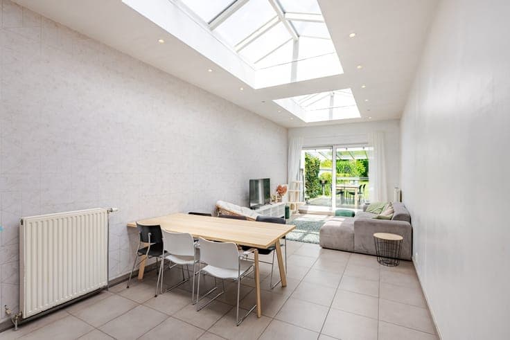 Renovated Family Home with Spacious Sunny Garden in Prime Ni
