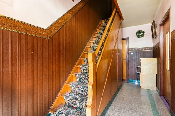 4-facade house with 3 bedrooms and a spacious yard