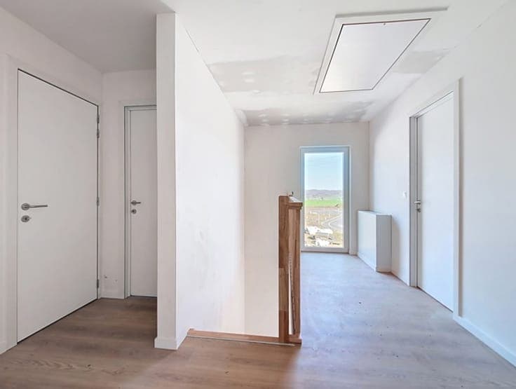 North-West facing house – Heat pump + panels
