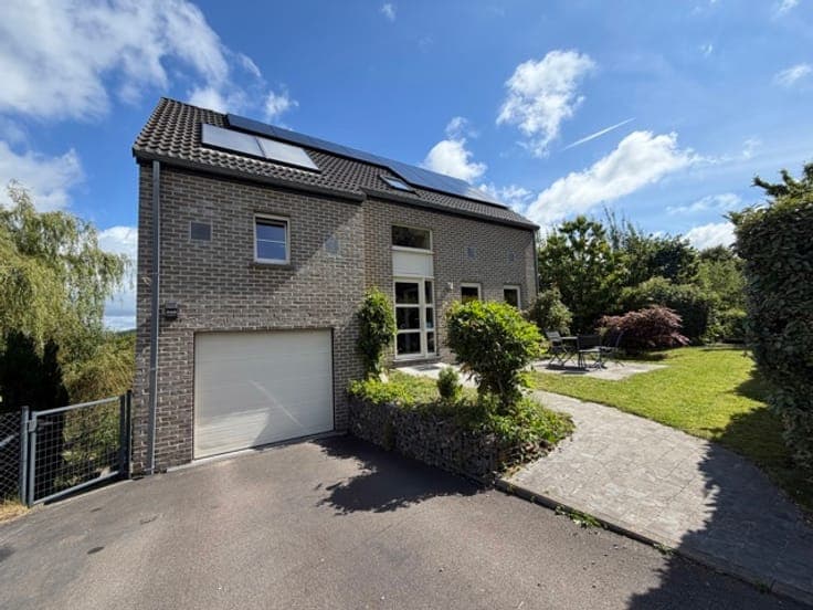 MAISON 4CH + DRESSING + SDB + GARAGE A VENDRE A HARZE