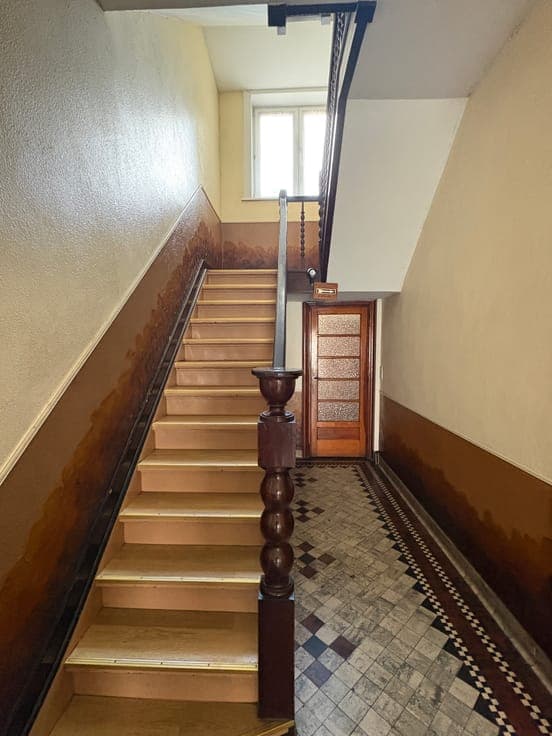 INVESTMENT PROPERTY: 4 Authorized residential units