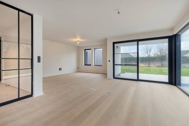 Fully finished new-build villa with 3 bedrooms in Sint-Idesb
