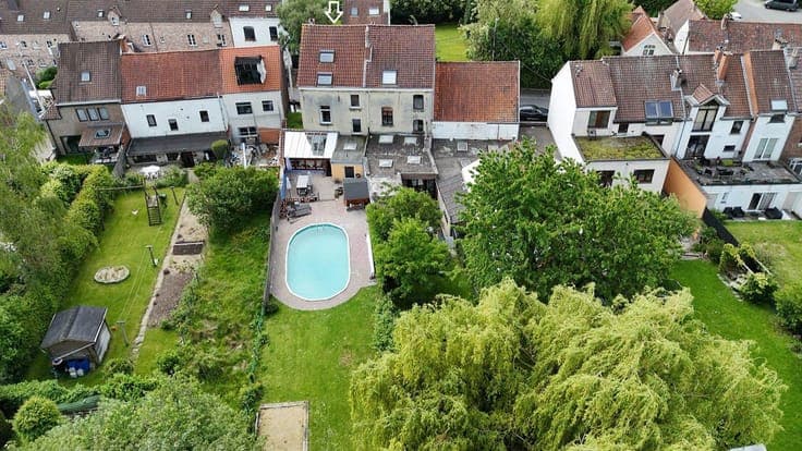 Genval: 5B-Rooms family home with pool & garden