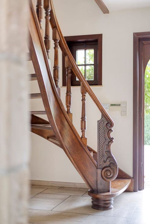 Exclusive villa with 4 bedrooms and sunny garden
