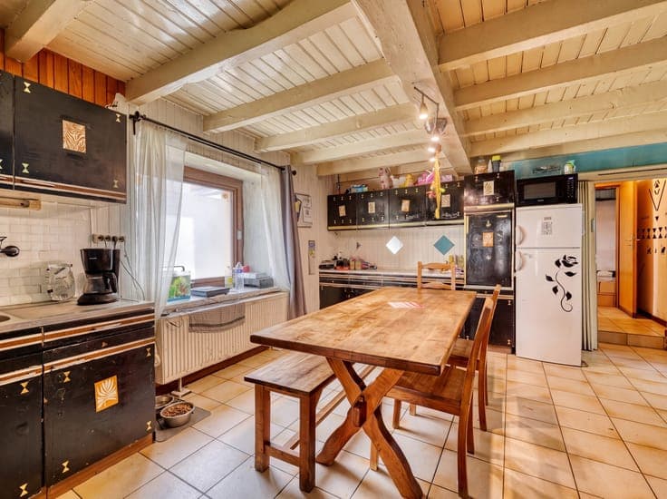 Maison 3 façades à vendre à Martelange