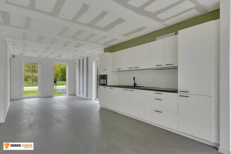 Sale - House Bilzen-Hoeselt - 368,000 €