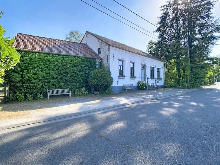 Charmante villa avec studio, piscine et poolhouse