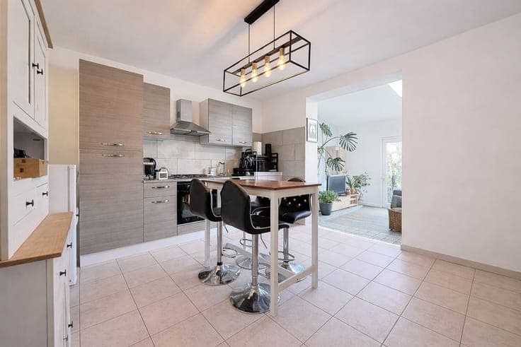 Woning met tuin en renovatiepotentieel te Nieuwpoort-Stad