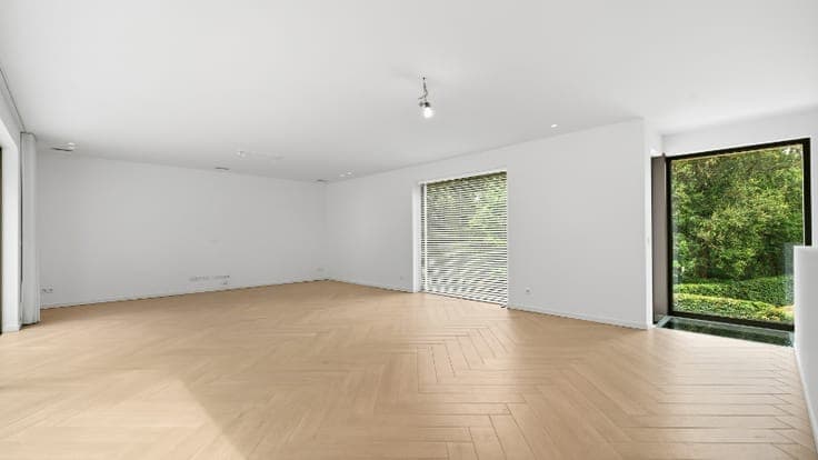 Exclusieve energiezuinige recente villa van 305m² op 14a6...