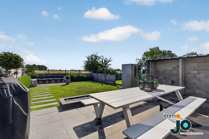 A fully renovated, move-in-ready semi-detached property i...