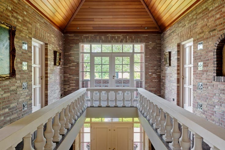Exclusive and majestic villa on an exceptional estate of 3,