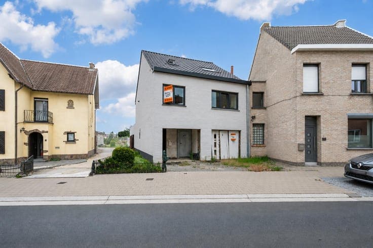 House in Lede