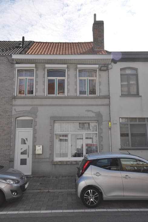 Ruime woning met renovatiepotentieel te Oostende