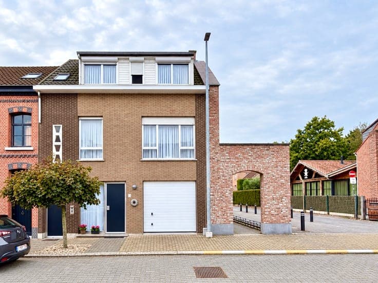 House in Waasmunster