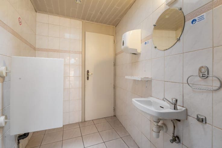 Woning met handelsruimte/bureel