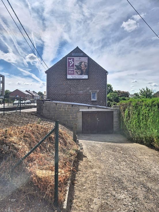 Maison villageoise à moderniser et idéalement située