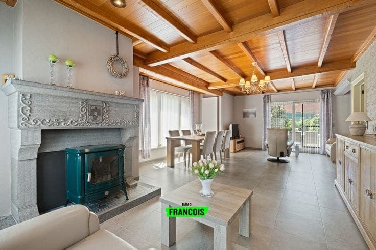Move-in ready detached family home in Sint-Lievens-Houtem