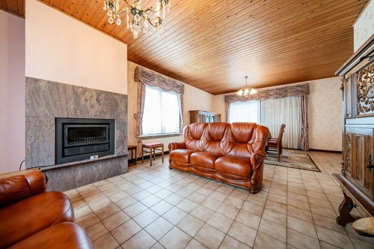 Vrijstaande woning met uitzonderlijk ruim perceel en landeli
