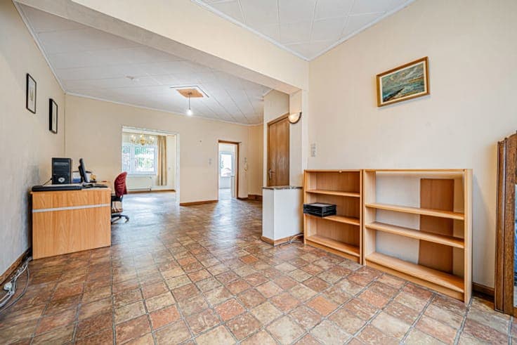 Lovely 3-bedroom house in Chenée!