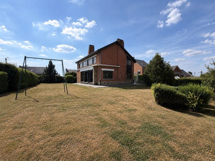 House in Thy-le-Château
