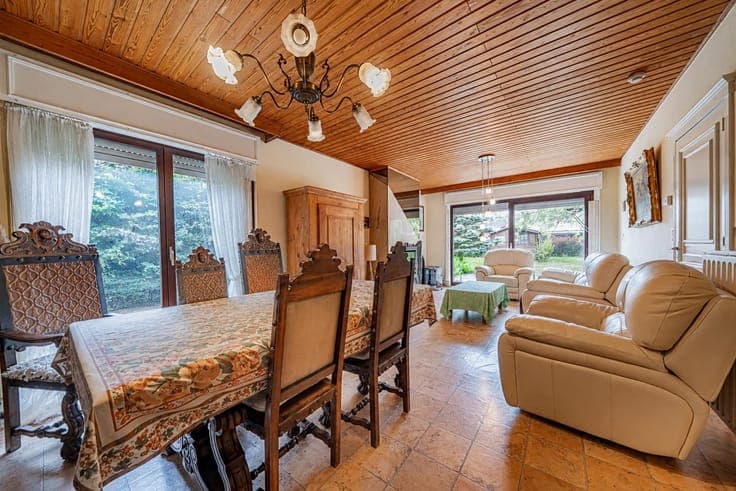 Villa de plain-pied 3 chambres, garage, terrasses et jardin