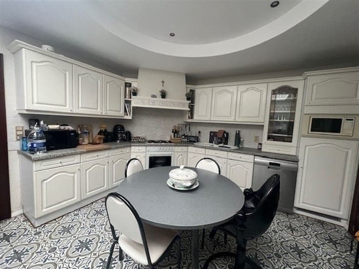 Ruime woning met zonnige tuin!