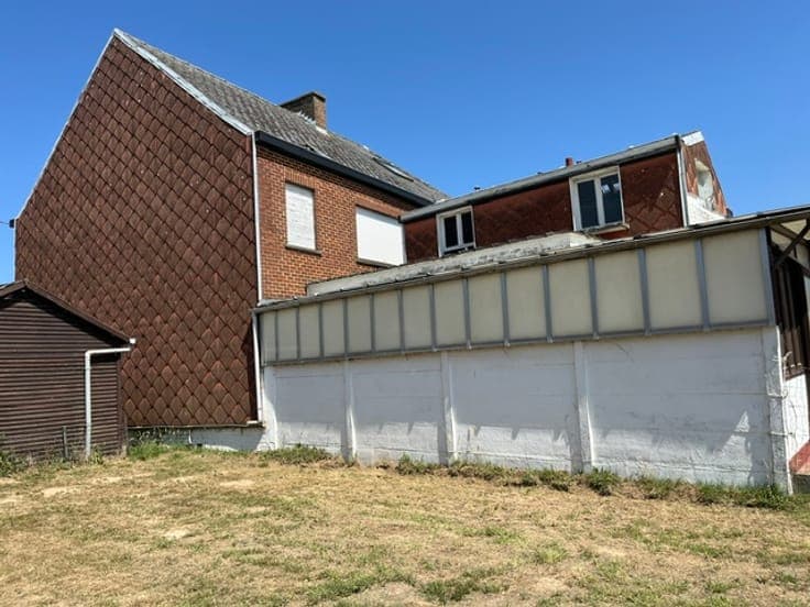 Family home with 3 bedrooms in Brakel on 688 m²