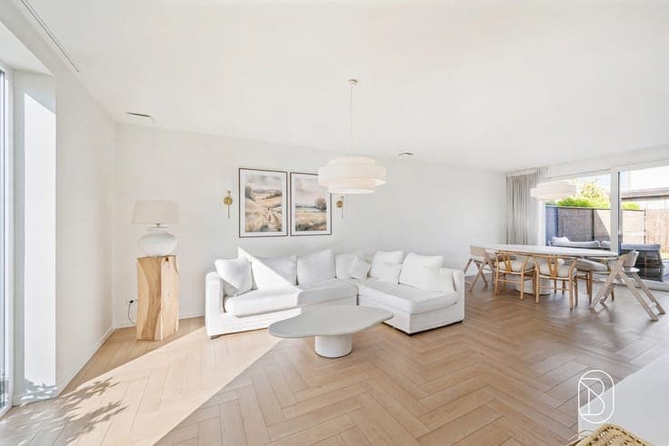 beautifully finished, recent and energy-efficient home